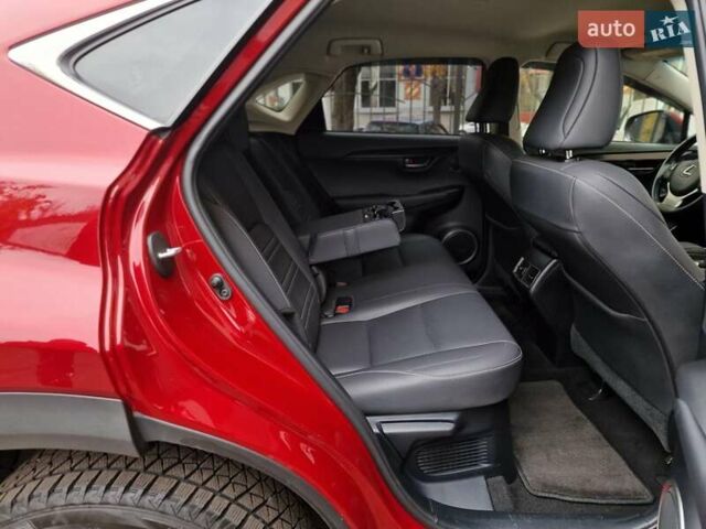 Червоний Лексус НХ, об'ємом двигуна 2 л та пробігом 61 тис. км за 26990 $, фото 57 на Automoto.ua