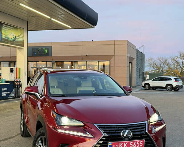 Лексус НХ 2018 в Днепре (Днепропетровске) на Automoto.ua Красный Лексус НХ, объемом двигателя 2 л и пробегом 156 тыс. км за 20999 $, фото 1 на Automoto.ua