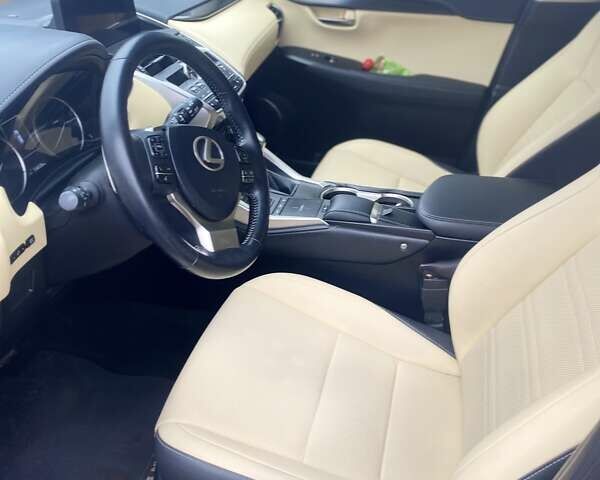Красный Лексус НХ, объемом двигателя 2.49 л и пробегом 112 тыс. км за 28500 $, фото 19 на Automoto.ua