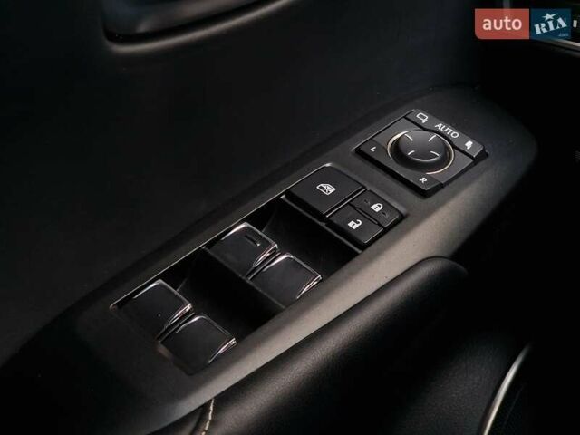 Червоний Лексус НХ, об'ємом двигуна 2 л та пробігом 61 тис. км за 26990 $, фото 60 на Automoto.ua