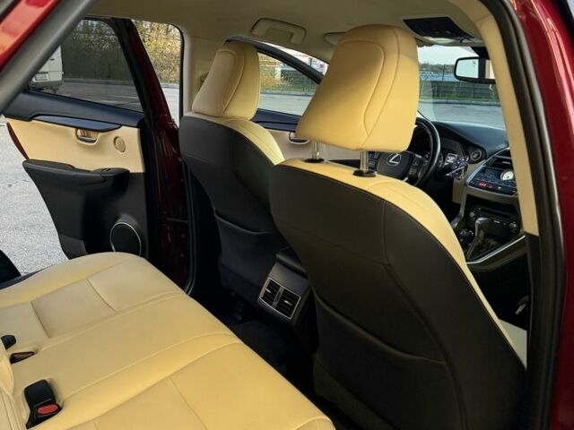 Лексус НХ 2018 в Днепре (Днепропетровске) на Automoto.ua Красный Лексус НХ, объемом двигателя 0 л и пробегом 156 тыс. км за 20999 $, фото 11 на Automoto.ua