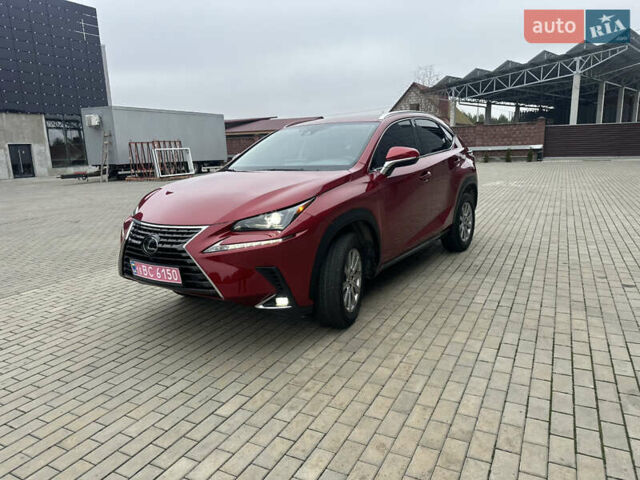 Червоний Лексус НХ, об'ємом двигуна 2 л та пробігом 39 тис. км за 25500 $, фото 2 на Automoto.ua