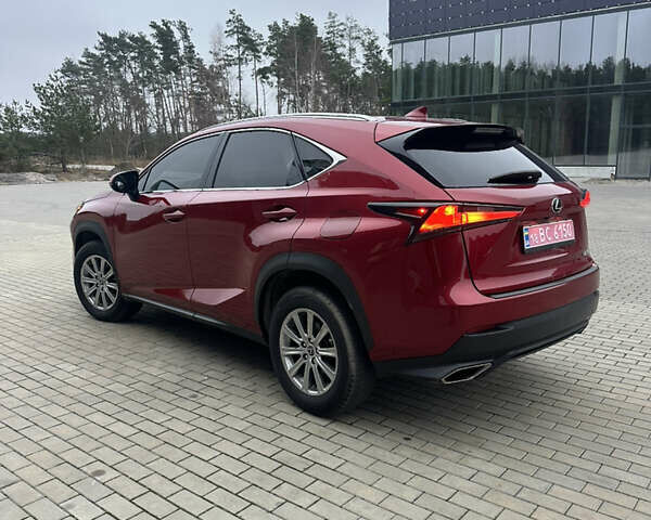 Червоний Лексус НХ, об'ємом двигуна 2 л та пробігом 39 тис. км за 25500 $, фото 4 на Automoto.ua