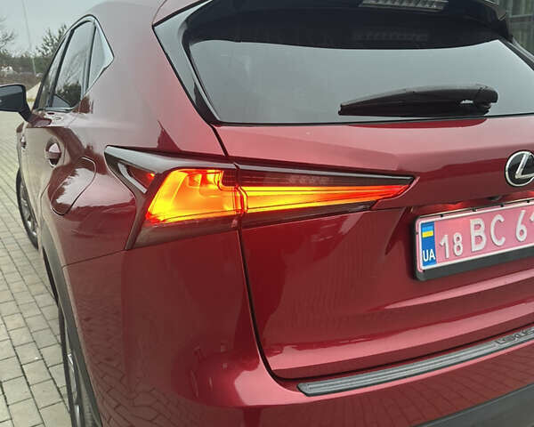 Червоний Лексус НХ, об'ємом двигуна 2 л та пробігом 39 тис. км за 25500 $, фото 10 на Automoto.ua