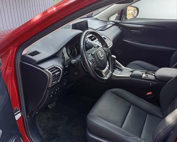 Красный Лексус НХ, объемом двигателя 2 л и пробегом 25 тыс. км за 28000 $, фото 14 на Automoto.ua