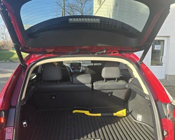 Червоний Лексус НХ, об'ємом двигуна 2.49 л та пробігом 49 тис. км за 36500 $, фото 5 на Automoto.ua