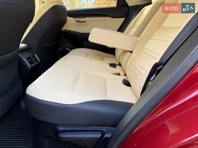 Червоний Лексус НХ, об'ємом двигуна 2 л та пробігом 99 тис. км за 28300 $, фото 7 на Automoto.ua