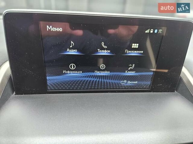 Червоний Лексус НХ, об'ємом двигуна 2 л та пробігом 22 тис. км за 35200 $, фото 19 на Automoto.ua