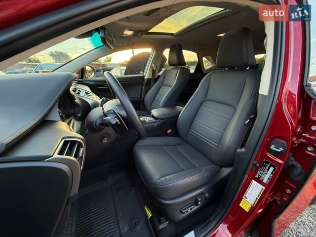 Красный Лексус НХ, объемом двигателя 2 л и пробегом 7 тыс. км за 35000 $, фото 23 на Automoto.ua