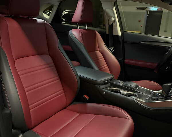 Красный Лексус НХ, объемом двигателя 1.99 л и пробегом 46 тыс. км за 35999 $, фото 2 на Automoto.ua