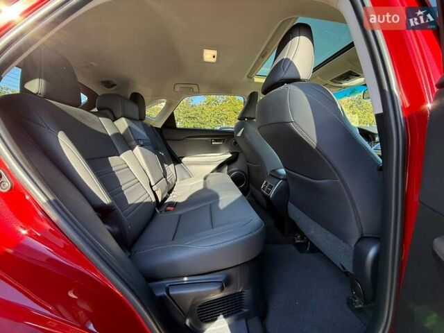 Красный Лексус НХ, объемом двигателя 2 л и пробегом 7 тыс. км за 35000 $, фото 40 на Automoto.ua