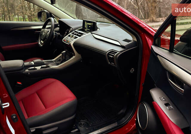 Красный Лексус НХ, объемом двигателя 2 л и пробегом 7 тыс. км за 37900 $, фото 17 на Automoto.ua