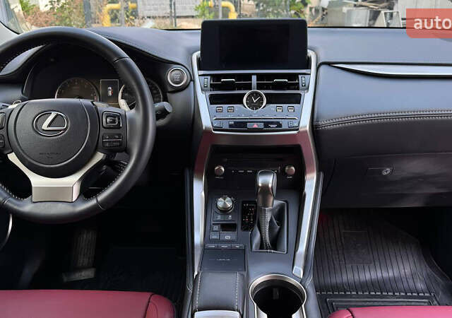 Лексус НХ 2021 в Киеве на Automoto.ua Красный Лексус НХ, объемом двигателя 1.99 л и пробегом 7 тыс. км за 38500 $, фото 17 на Automoto.ua