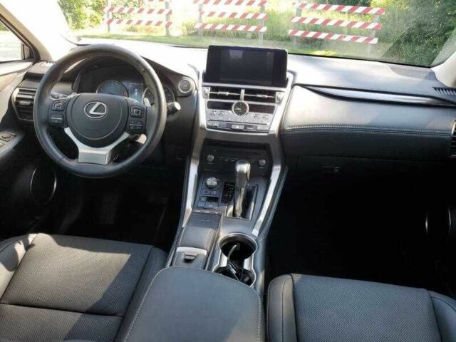 Червоний Лексус НХ, об'ємом двигуна 2 л та пробігом 34 тис. км за 11700 $, фото 8 на Automoto.ua