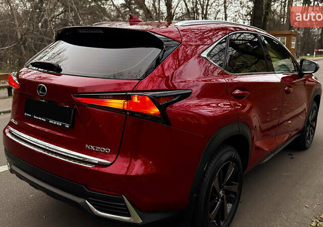 Красный Лексус НХ, объемом двигателя 2 л и пробегом 7 тыс. км за 37900 $, фото 6 на Automoto.ua