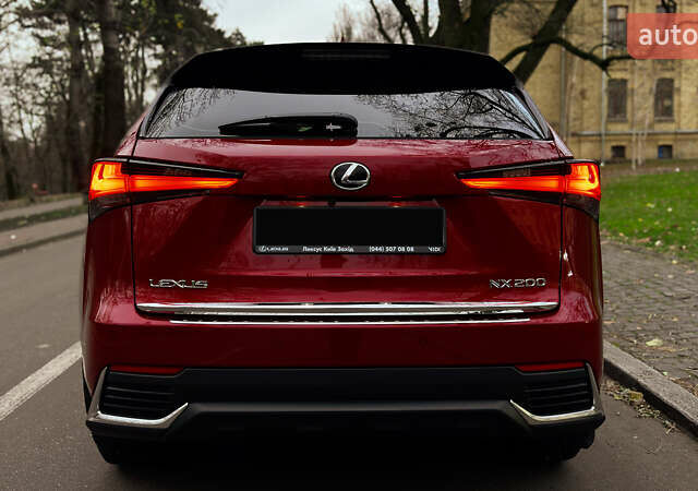 Красный Лексус НХ, объемом двигателя 2 л и пробегом 7 тыс. км за 37900 $, фото 2 на Automoto.ua