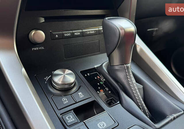 Лексус НХ 2021 в Киеве на Automoto.ua Красный Лексус НХ, объемом двигателя 1.99 л и пробегом 7 тыс. км за 38500 $, фото 23 на Automoto.ua