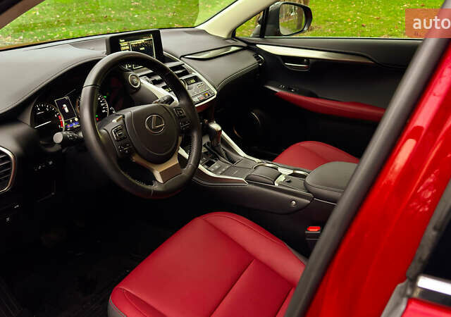 Красный Лексус НХ, объемом двигателя 2 л и пробегом 7 тыс. км за 37900 $, фото 11 на Automoto.ua