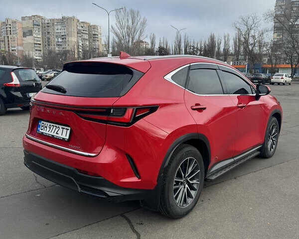 Красный Лексус НХ, объемом двигателя 1.99 л и пробегом 14 тыс. км за 38000 $, фото 3 на Automoto.ua