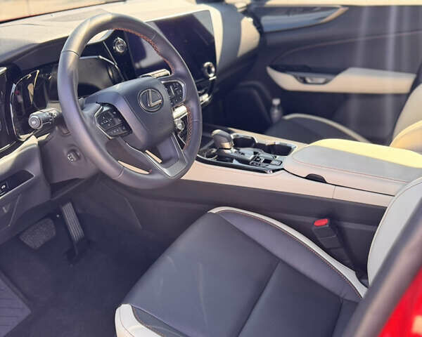 Красный Лексус НХ, объемом двигателя 2.49 л и пробегом 17 тыс. км за 47500 $, фото 6 на Automoto.ua