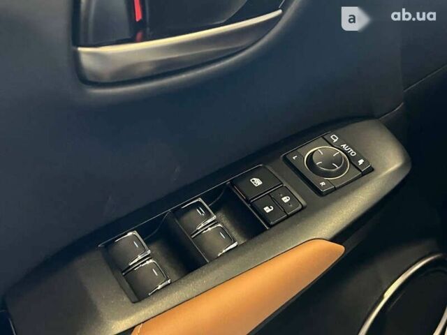 Лексус НХ, объемом двигателя 2 л и пробегом 35 тыс. км за 35900 $, фото 23 на Automoto.ua