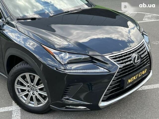 Лексус НХ, объемом двигателя 2 л и пробегом 40 тыс. км за 33900 $, фото 5 на Automoto.ua