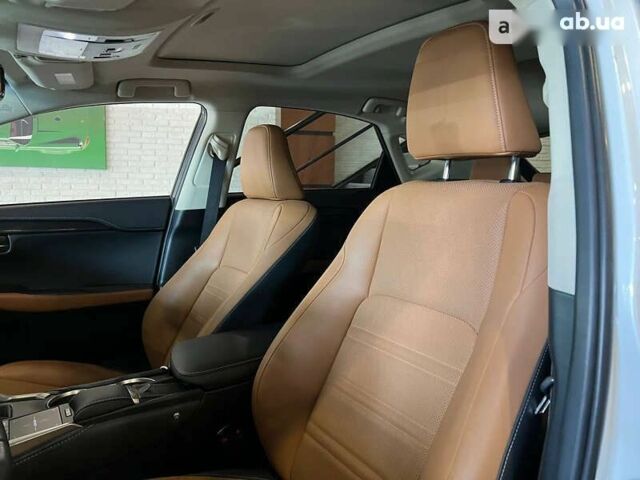 Лексус НХ, объемом двигателя 2 л и пробегом 35 тыс. км за 35900 $, фото 10 на Automoto.ua