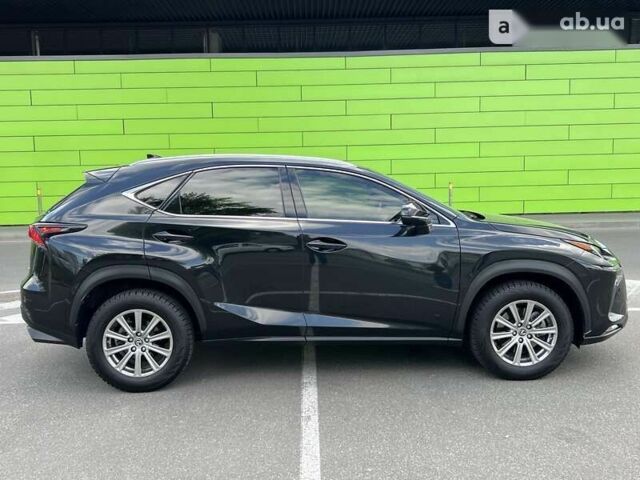 Лексус НХ, объемом двигателя 2 л и пробегом 40 тыс. км за 33900 $, фото 6 на Automoto.ua