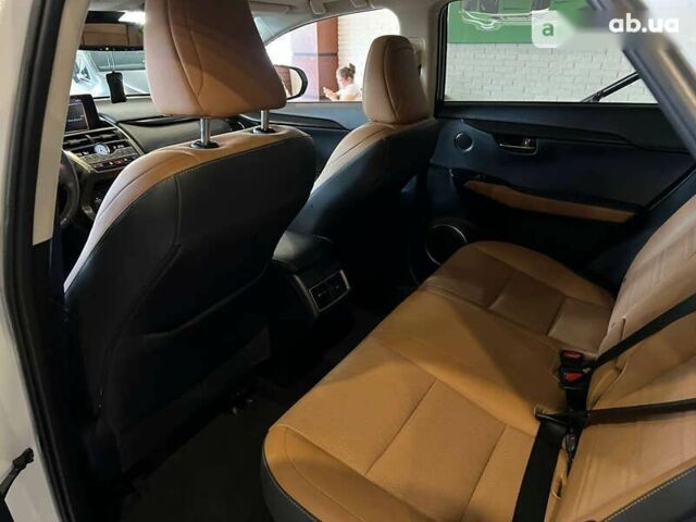Лексус НХ, объемом двигателя 2 л и пробегом 35 тыс. км за 35900 $, фото 24 на Automoto.ua