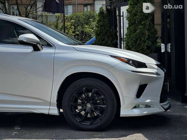 Лексус НХ, объемом двигателя 2 л и пробегом 65 тыс. км за 40999 $, фото 6 на Automoto.ua