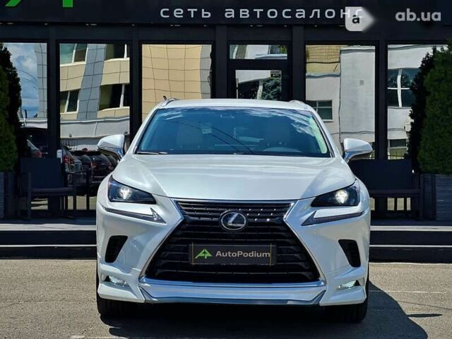 Лексус НХ, объемом двигателя 2 л и пробегом 65 тыс. км за 40999 $, фото 3 на Automoto.ua