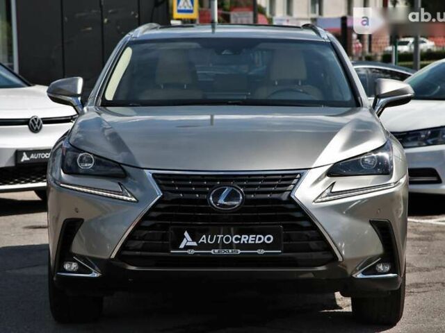 Лексус НХ, об'ємом двигуна 2.5 л та пробігом 18 тис. км за 44000 $, фото 1 на Automoto.ua