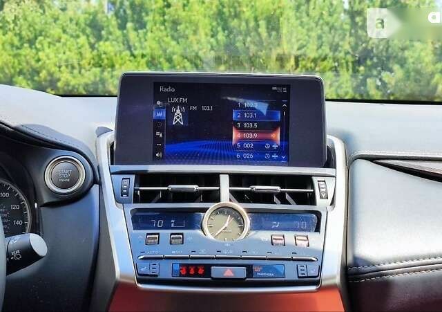 Лексус НХ, объемом двигателя 2 л и пробегом 27 тыс. км за 34500 $, фото 19 на Automoto.ua