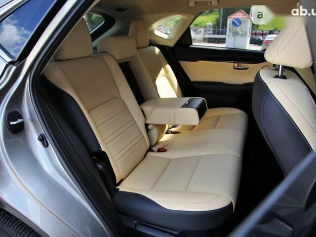 Лексус НХ, об'ємом двигуна 2.5 л та пробігом 18 тис. км за 44000 $, фото 10 на Automoto.ua