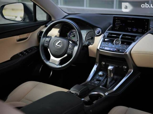 Лексус НХ, об'ємом двигуна 2.5 л та пробігом 18 тис. км за 44000 $, фото 12 на Automoto.ua