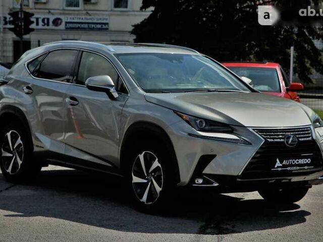 Лексус НХ, об'ємом двигуна 2.5 л та пробігом 18 тис. км за 44000 $, фото 2 на Automoto.ua