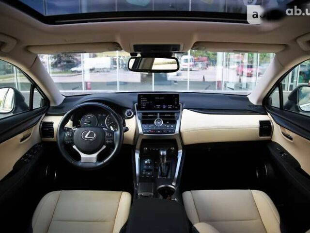 Лексус НХ, об'ємом двигуна 2.5 л та пробігом 18 тис. км за 44000 $, фото 13 на Automoto.ua