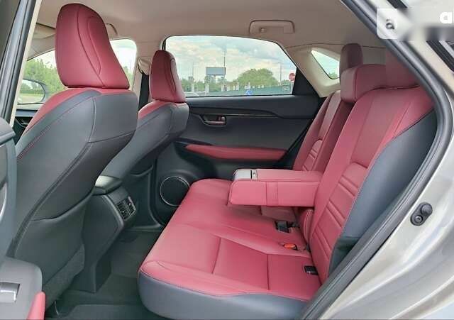 Лексус НХ, объемом двигателя 2 л и пробегом 27 тыс. км за 34500 $, фото 27 на Automoto.ua