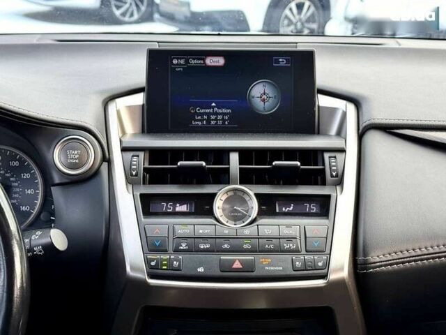 Лексус НХ, объемом двигателя 2 л и пробегом 165 тыс. км за 21500 $, фото 27 на Automoto.ua