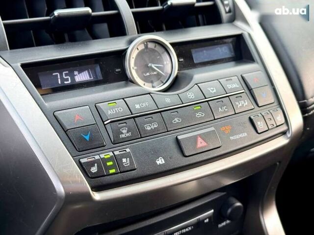 Лексус НХ, объемом двигателя 2 л и пробегом 165 тыс. км за 21500 $, фото 28 на Automoto.ua