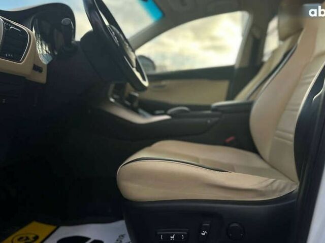 Лексус НХ, объемом двигателя 2 л и пробегом 119 тыс. км за 22990 $, фото 6 на Automoto.ua