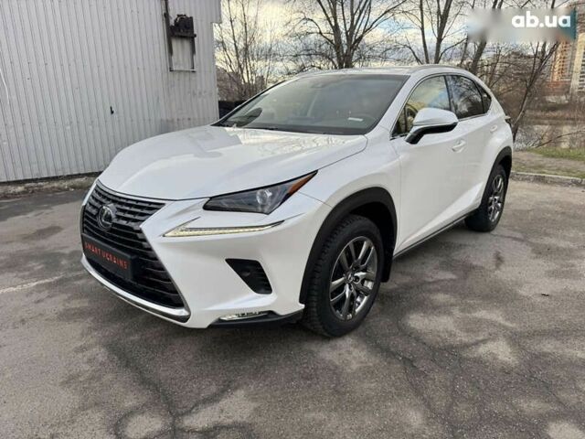 Лексус НХ, объемом двигателя 4.25 л и пробегом 45 тыс. км за 40000 $, фото 24 на Automoto.ua