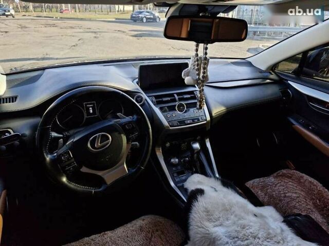 Лексус НХ, объемом двигателя 4.25 л и пробегом 118 тыс. км за 35788 $, фото 18 на Automoto.ua