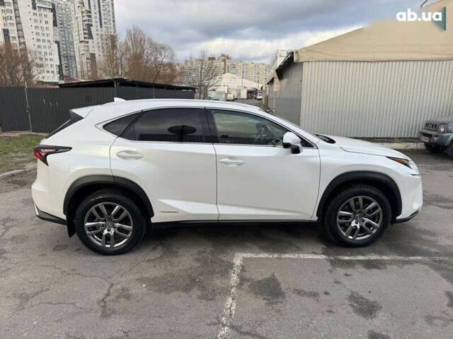 Лексус НХ, объемом двигателя 4.25 л и пробегом 45 тыс. км за 40000 $, фото 2 на Automoto.ua