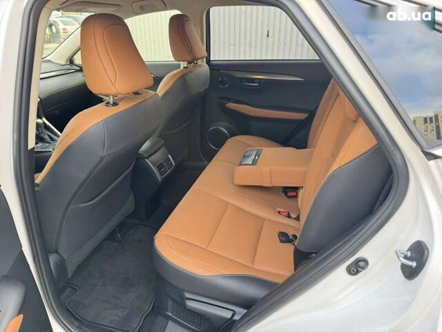Лексус НХ, объемом двигателя 4.25 л и пробегом 45 тыс. км за 40000 $, фото 13 на Automoto.ua