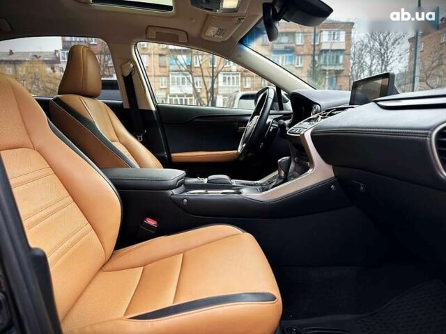Лексус НХ, объемом двигателя 4.25 л и пробегом 58 тыс. км за 31000 $, фото 23 на Automoto.ua