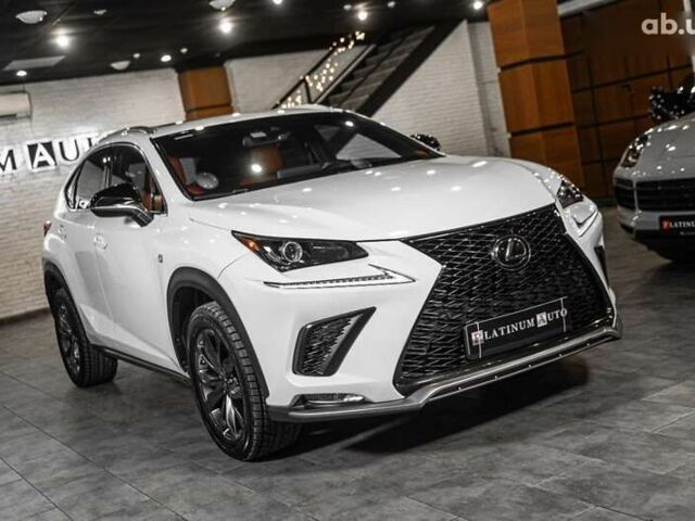 Лексус НХ, объемом двигателя 2 л и пробегом 91 тыс. км за 34900 $, фото 3 на Automoto.ua