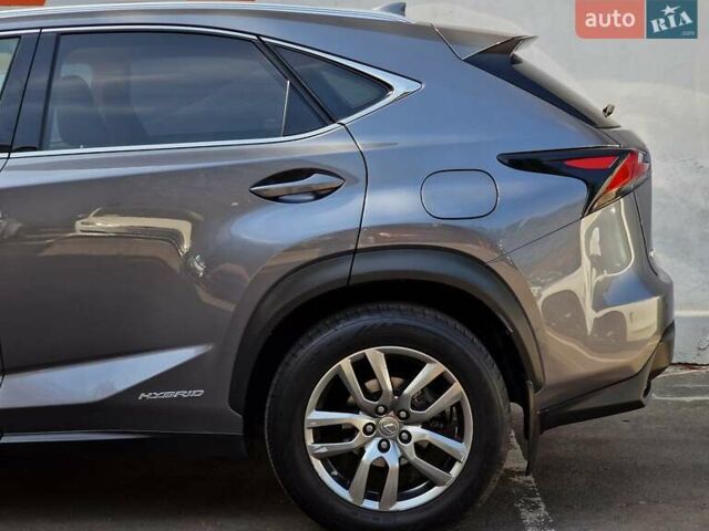 Лексус НХ, объемом двигателя 2.49 л и пробегом 280 тыс. км за 21490 $, фото 14 на Automoto.ua