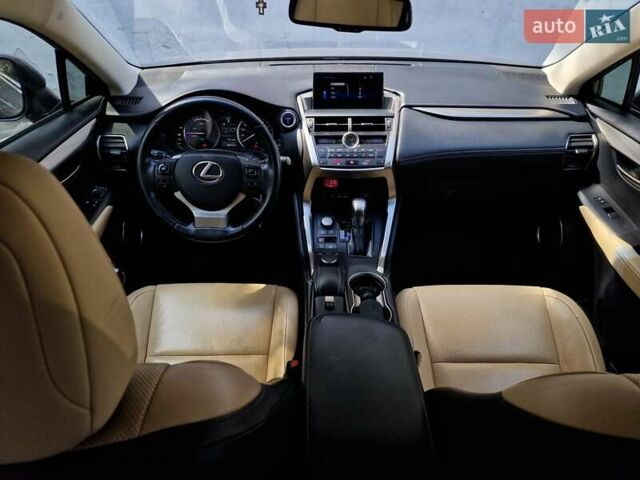 Лексус НХ, объемом двигателя 2.49 л и пробегом 280 тыс. км за 21490 $, фото 40 на Automoto.ua