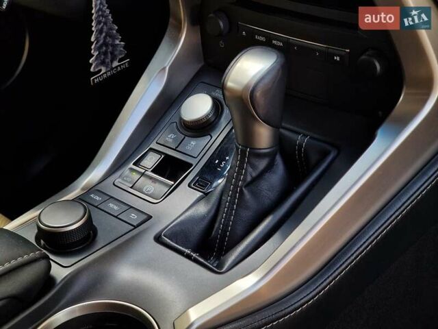 Лексус НХ, объемом двигателя 2.49 л и пробегом 280 тыс. км за 21490 $, фото 37 на Automoto.ua